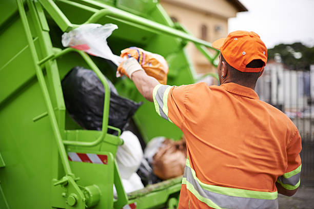 Best Yard Waste Removal  in Newhall, IA